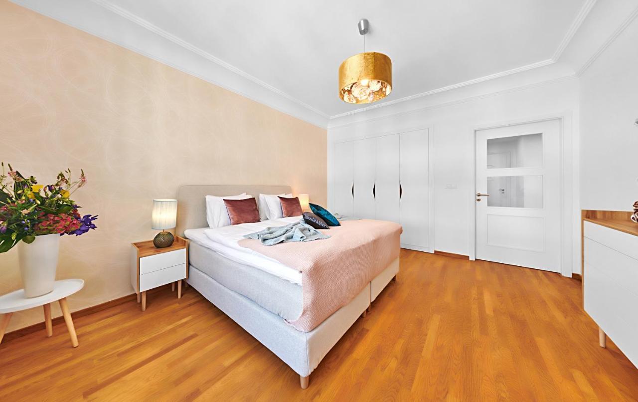 Palace Dlouha - Old Town Apartment Prag