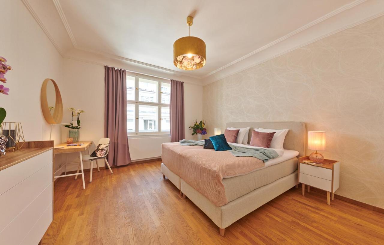 Palace Dlouha - Old Town Apartment Prag