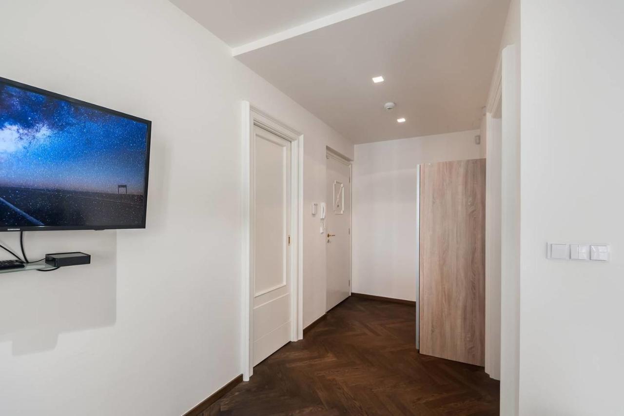 Palace Dlouha - Old Town Apartment Prag